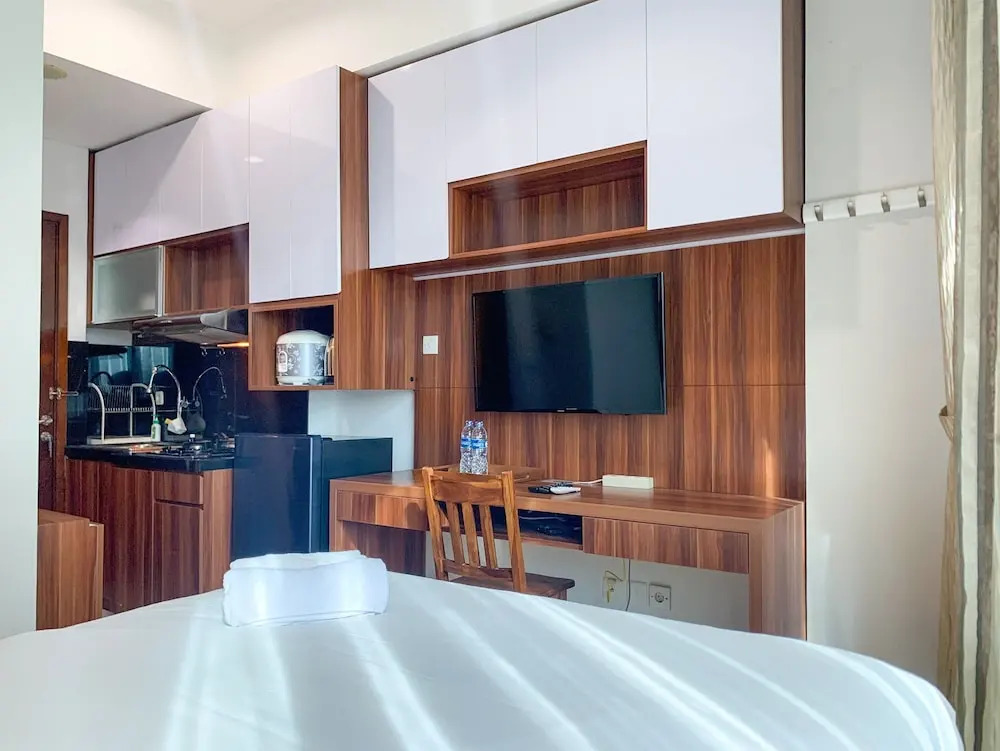 Modern And Comfort Studio Room Apartment At Capitol Park Residence