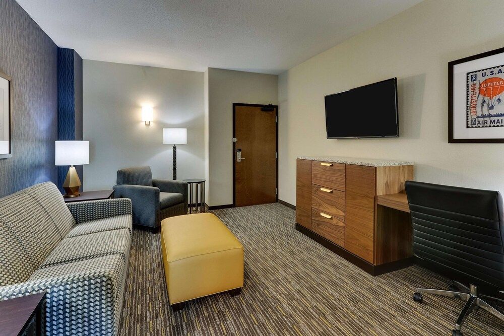 Drury Plaza Hotel Tallahassee