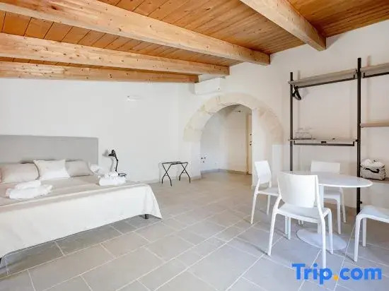 Palazzo della Torre 201– Modern Historic Apartment