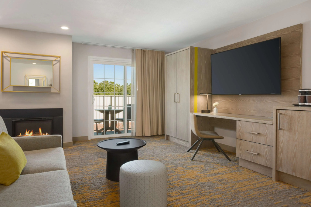 DoubleTree by Hilton Campbell - Pruneyard Plaza