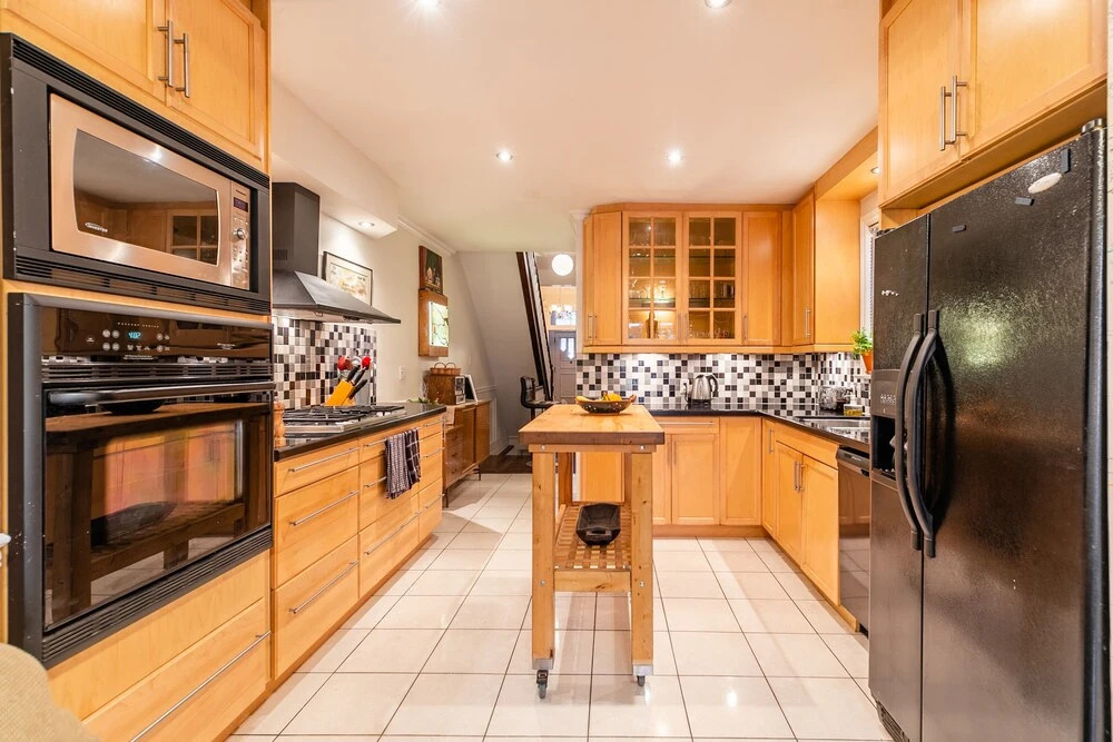 Spectacular Two Storey 3 Bedroom