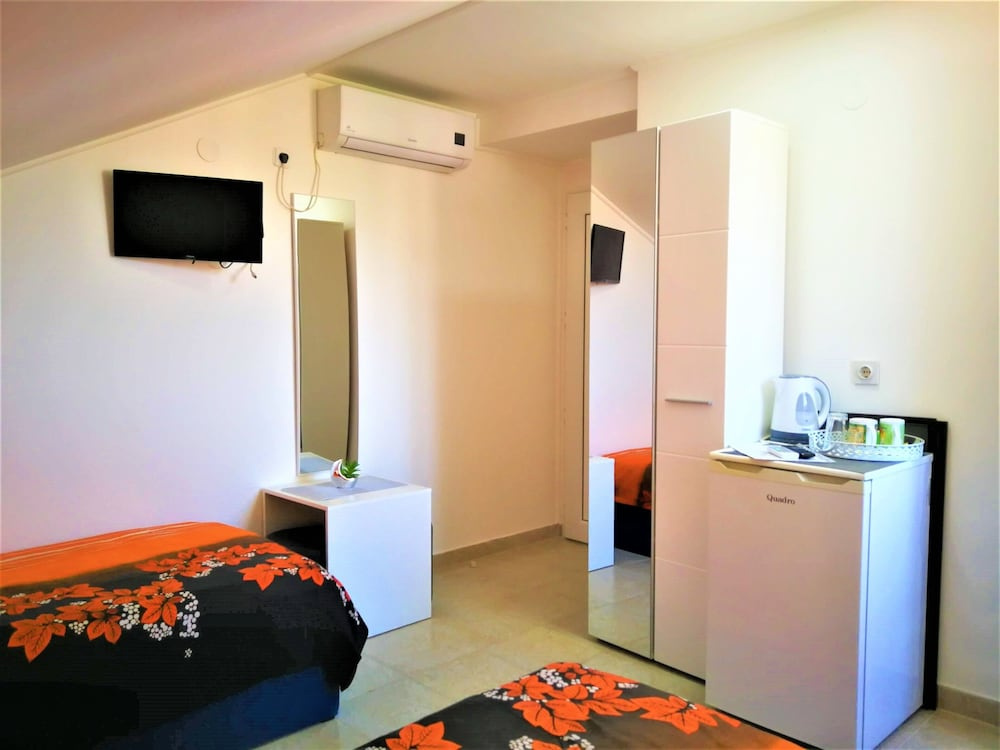 Apartments Milic