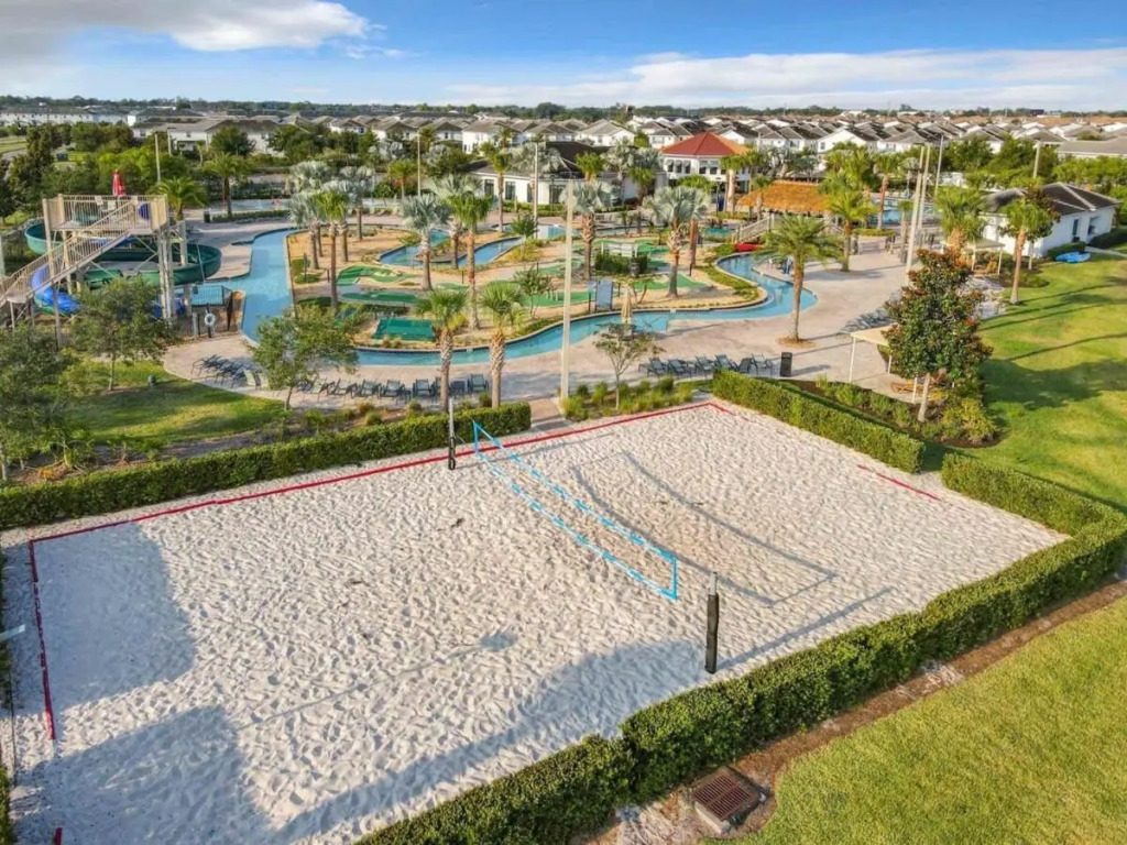 Vivid 2BR condo with free Waterpark at Storey Lake