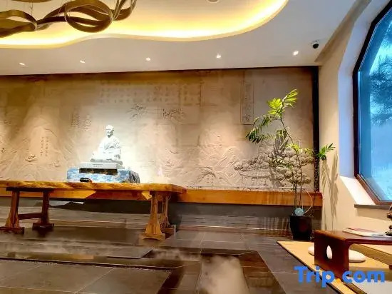 Lux Hotel · Yunju Hotel  in Mingzhai, Wutai Mountain
