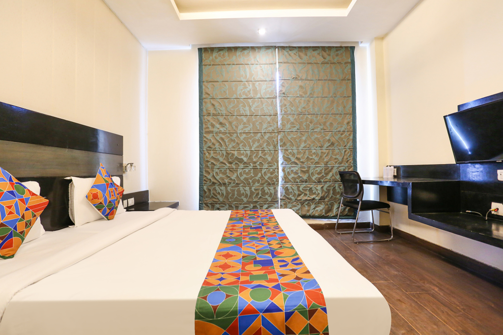 Capital O 605 Hotel Camria