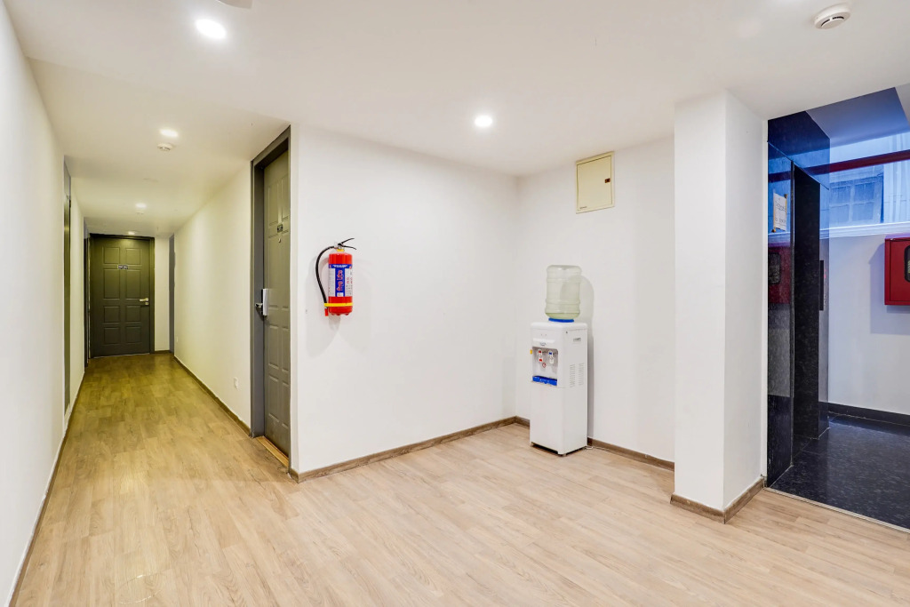 Super Oyo Townhouse Oak Spruce Hotels A2 Indiranagar