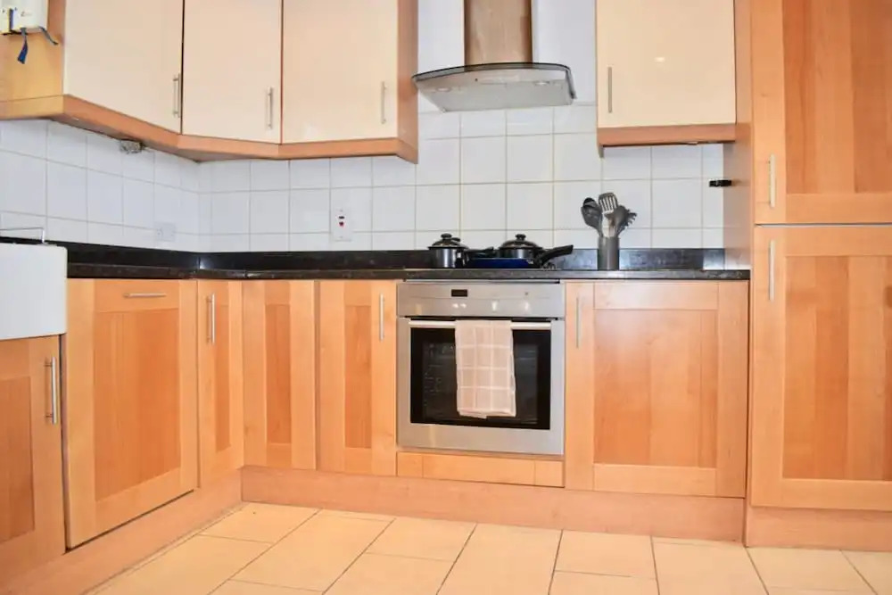 2 Bedroom Home With Parking In Ballsbridge