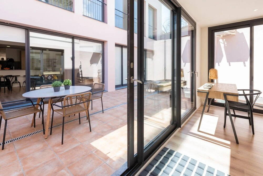 Petit Luxe Tobella Esquerra