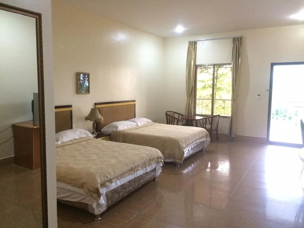 Yim Saan Hotel & Restaurant