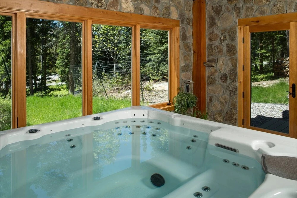 Big Sky - Little Plume Lodge
