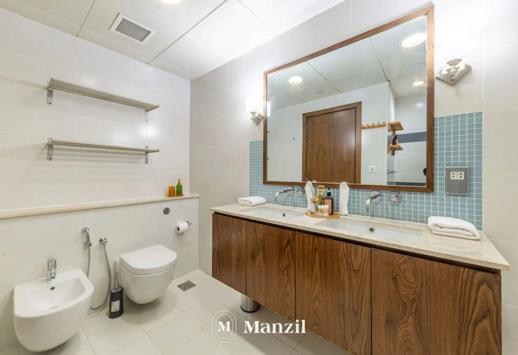 Splendid 3BR in Palm w Lazy River & Private Beach