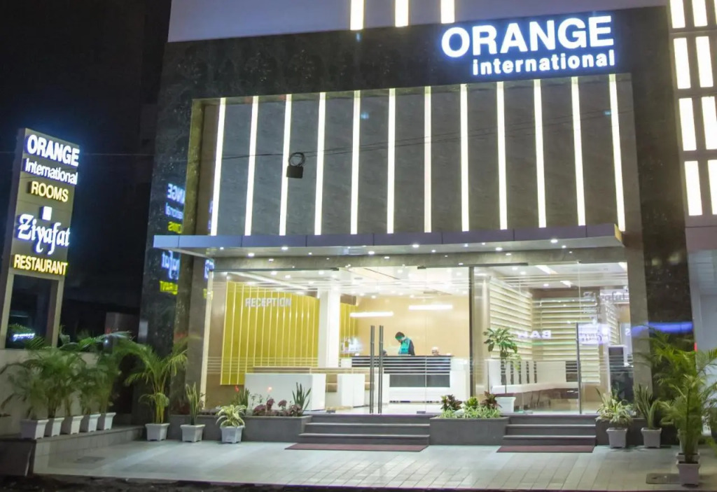 Hotel Orange International