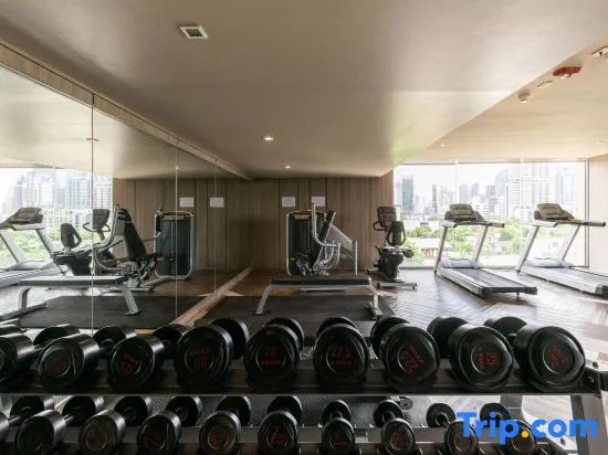 Urbitia Apartment Sukhumvit 36, Bangkok (1 Unit Condo)
