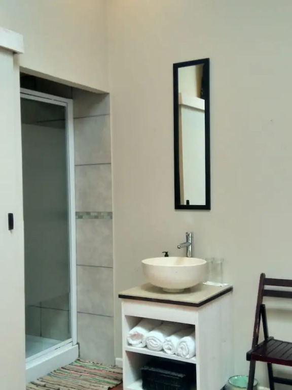 GuestHouse on Irvine