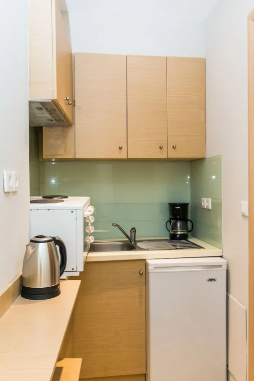 Alektor Studios & Apartments