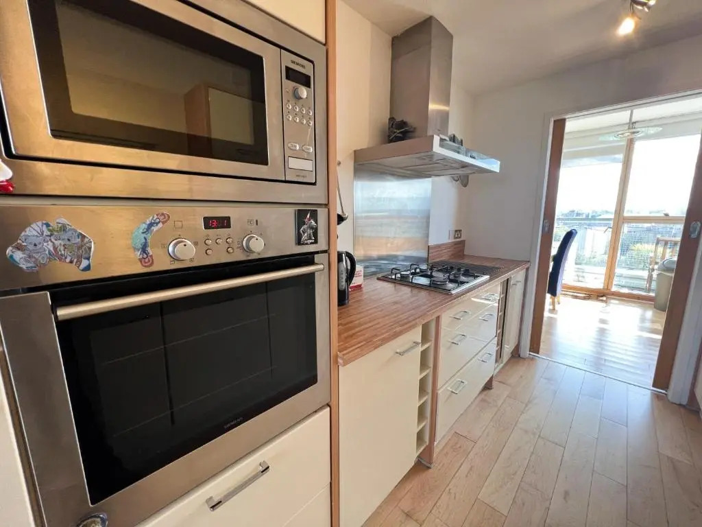 SECC HYDRO 3 bedroom Apartment with View