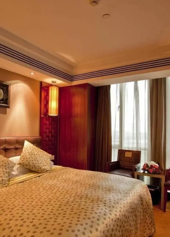 Tieliu Business Hotel