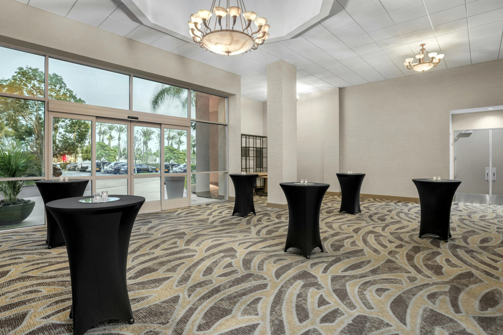 Embassy Suites by Hilton Anaheim South