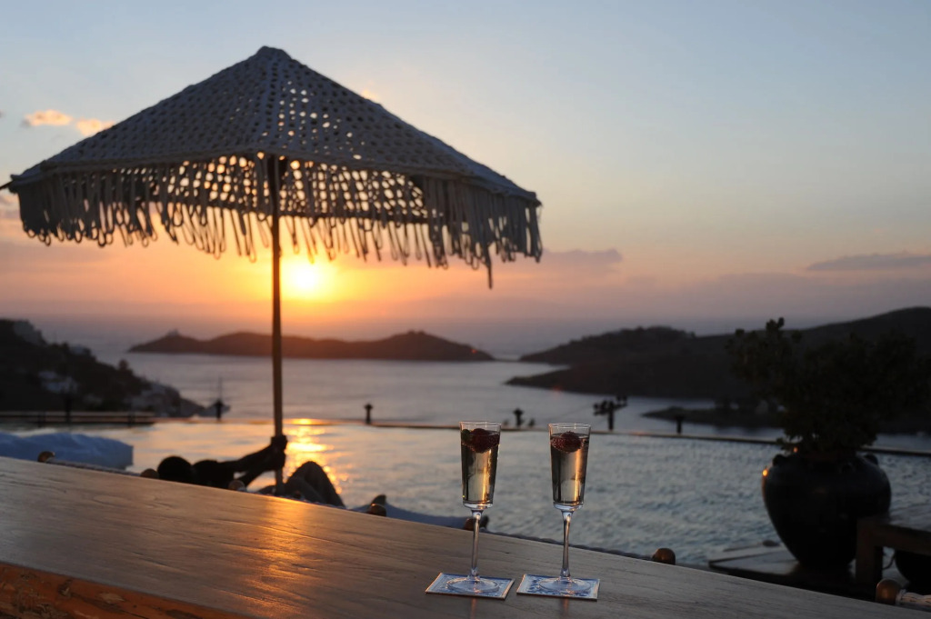 Aigis Suites Kea