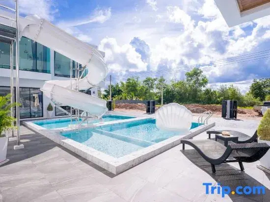 BOSS Luxury PoolVilla Pattaya Bang Saray Beach 8 Bedrooms