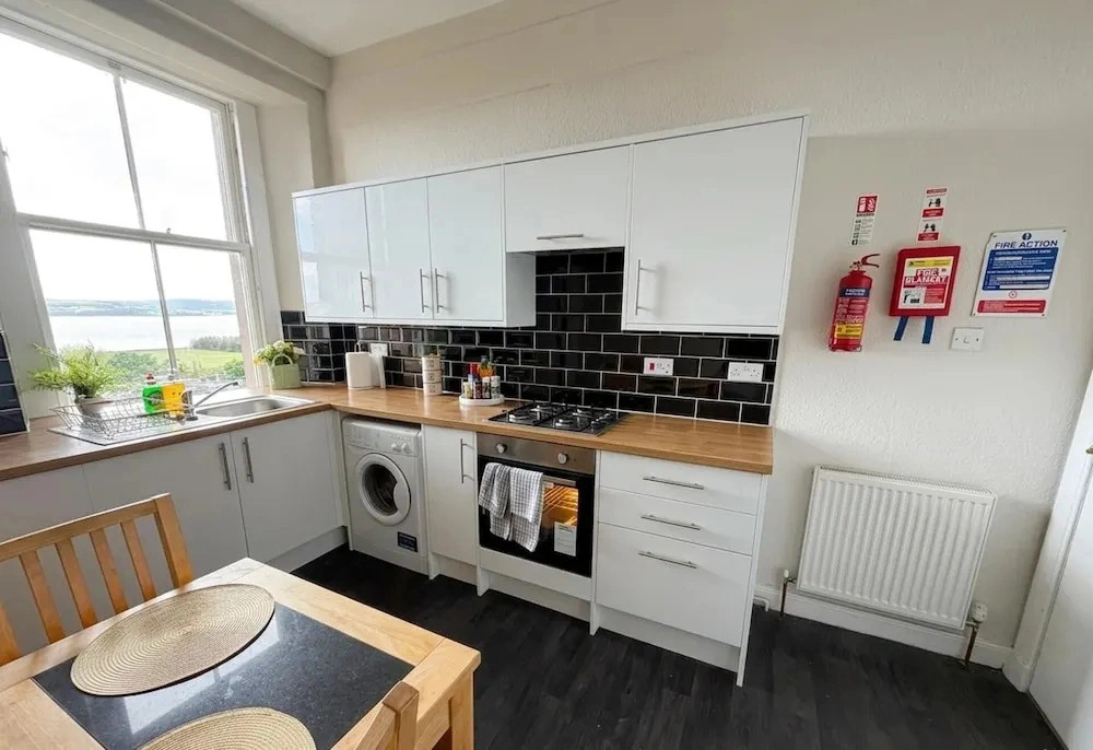 Panoramic View - Garden - Parking - Sleeps 6