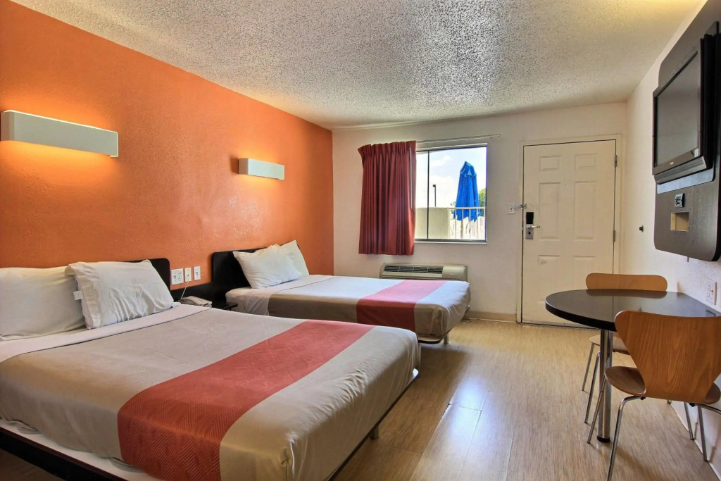 Motel 6-Austin, TX - North Central