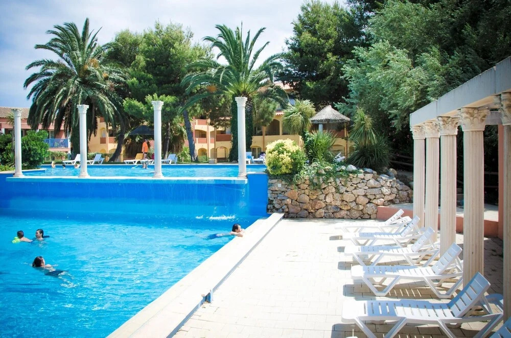 Apartment With one Bedroom in Canet-en-roussillon, With Pool Access an
