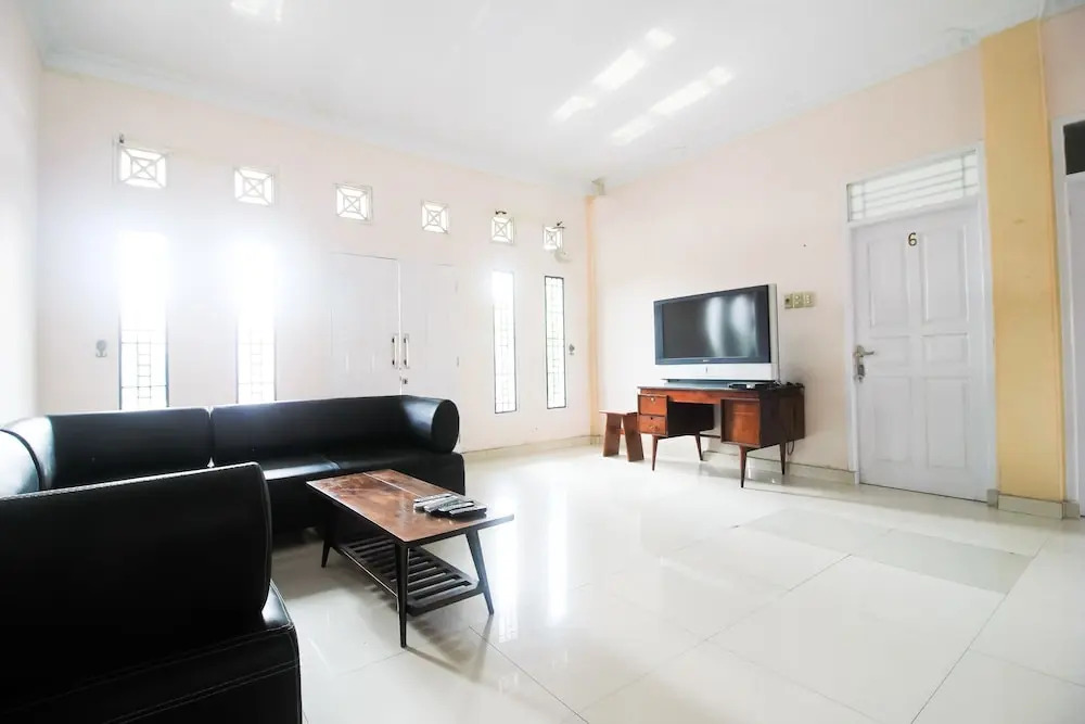 Tiaz Homestay by OYO Rooms