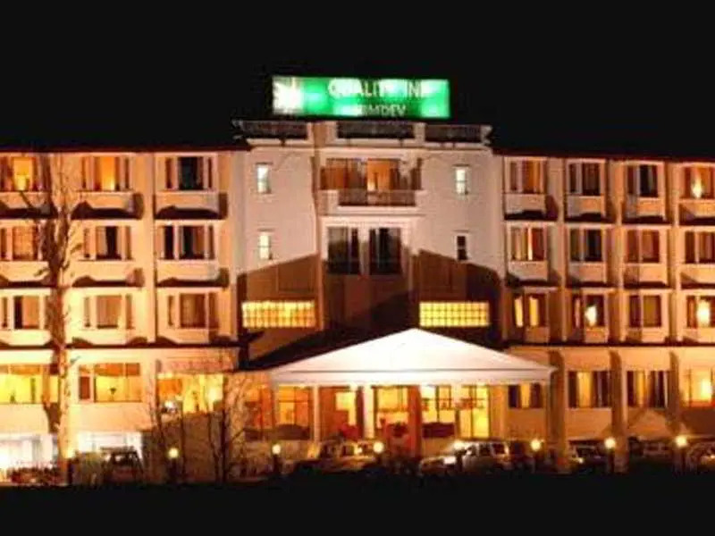 Quality Inn Himdev