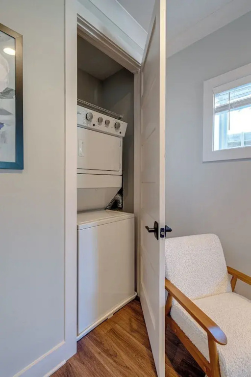 Mesmerize Melrose - Mins to Broadway - 2 Bedrooms