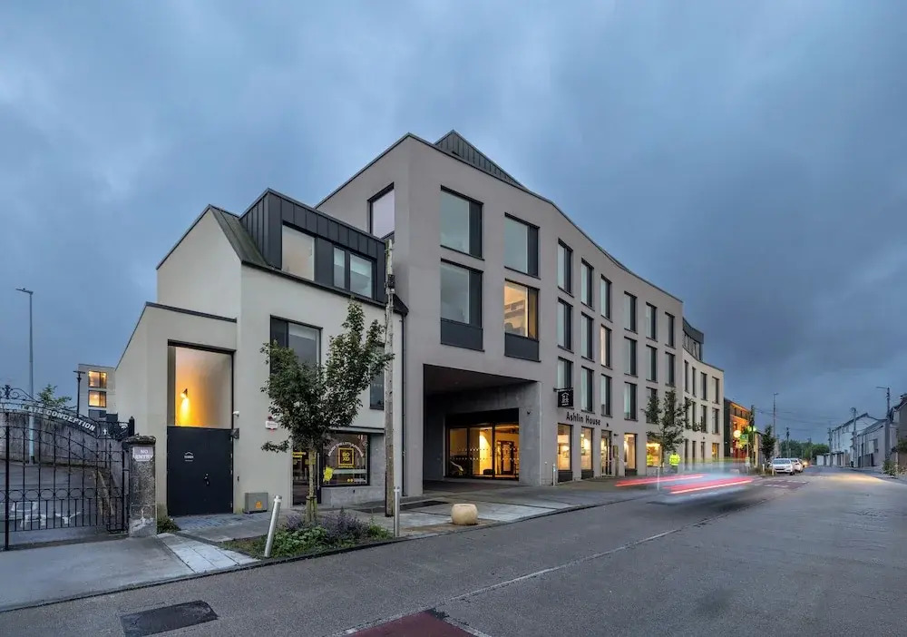Ashlin House