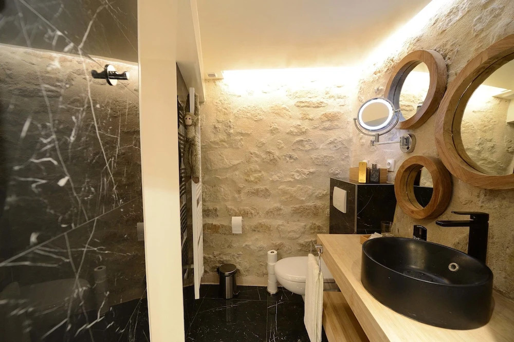Loft Basfour by Patios du Marais