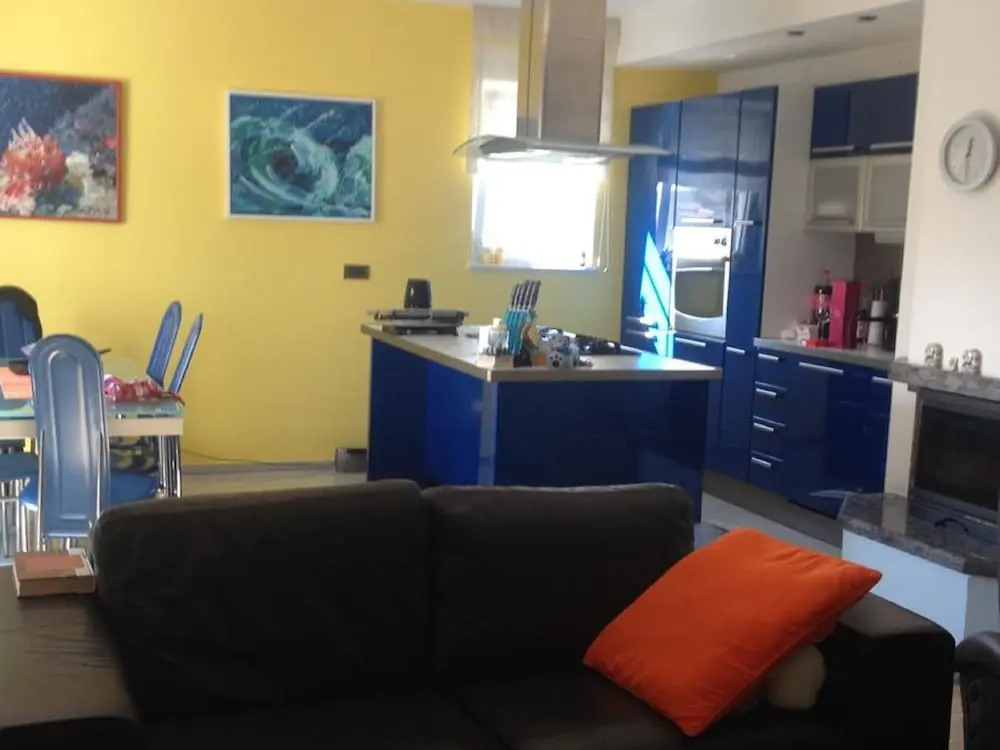 Spacious Apartment at Icici With Beach Nearby