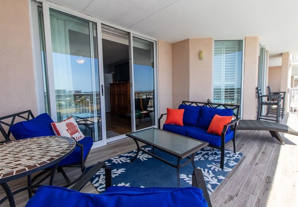 North Tower #1206 3 Bedroom Condo by Redawning