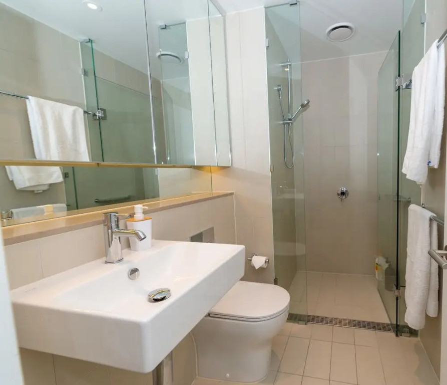 Melbourne CBD Victoria Harbour Short Stay Service Apartments