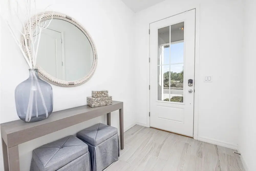 608fr 3 Bedroom Townhouse by Redawning