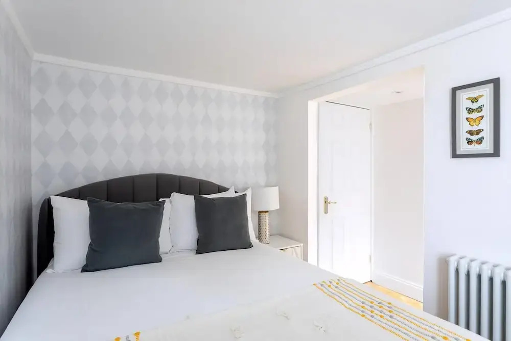 Fabulous Gloucester Road Apartment