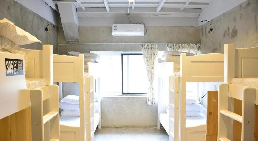Dandong Bless House International Youth Hostel