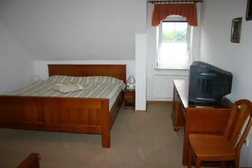 Gostišče - Guest house STARI HRAST