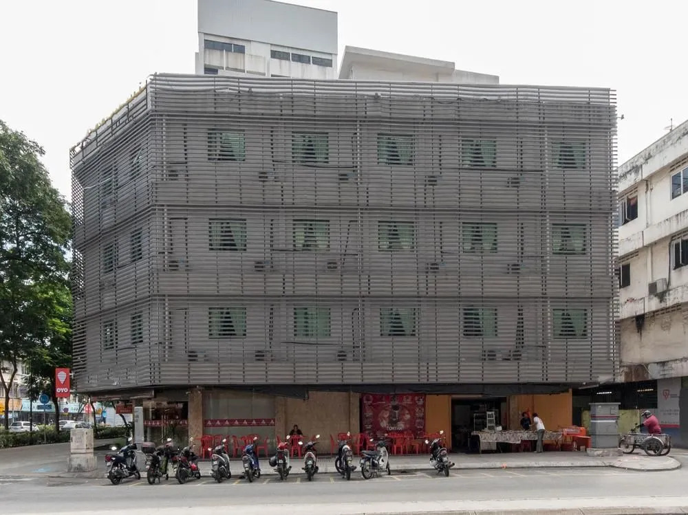Aira Hotel