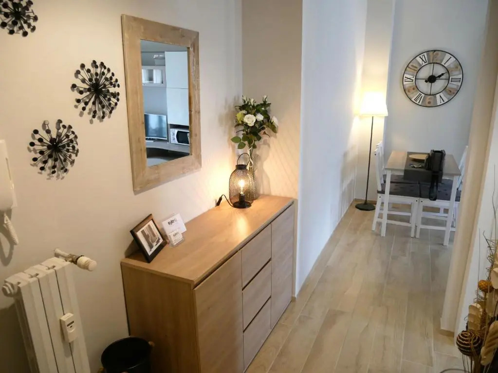 Flat 61