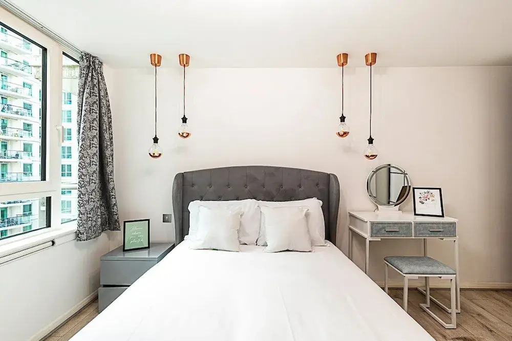 Modern and Minimalist Flat in Vauxhall