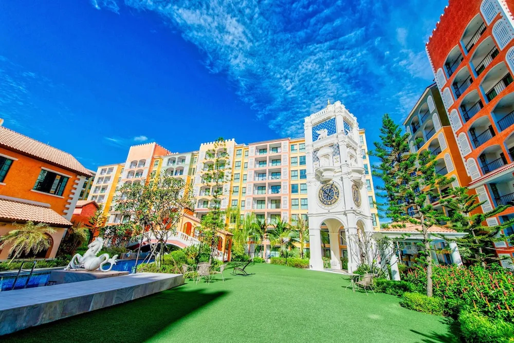 Venetian Resort Pattaya - Quiet Oasis - Huge Waterpark, Gym, Sauna & Kids Playground