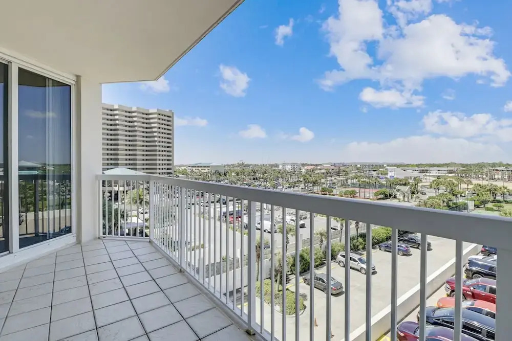 Silver Beach Towers 506w 4 Bedroom Condo by RedAwning