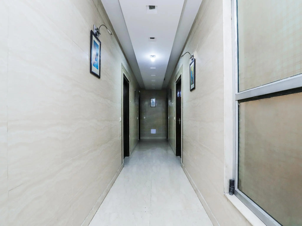 OYO 362 Hotel J P Inn