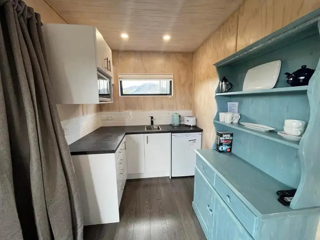 Wayfarer Lodge Studio