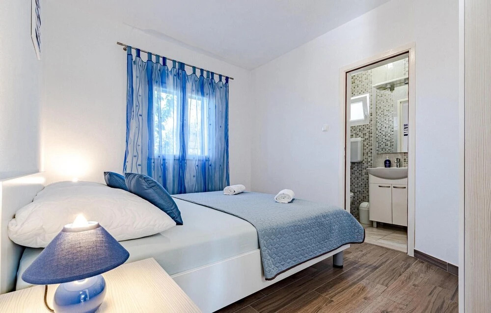 3 Bedroom Lovely Home In Vela Luka