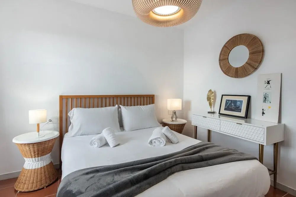 Sea-view Apartment for 7