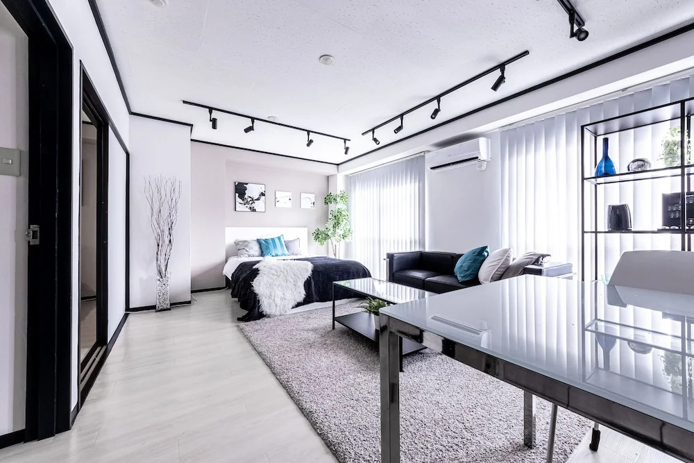 B2. PERFECT PLACE with LUX FLAT #SHINJUKU
