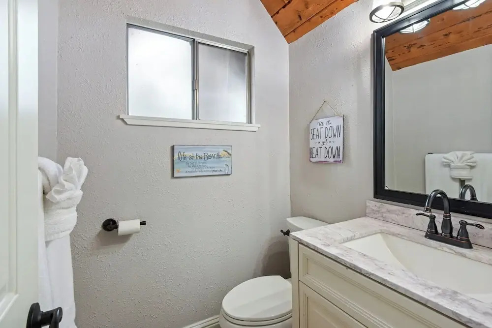 West Shore Haven Near Beach & Outdoor Fun!